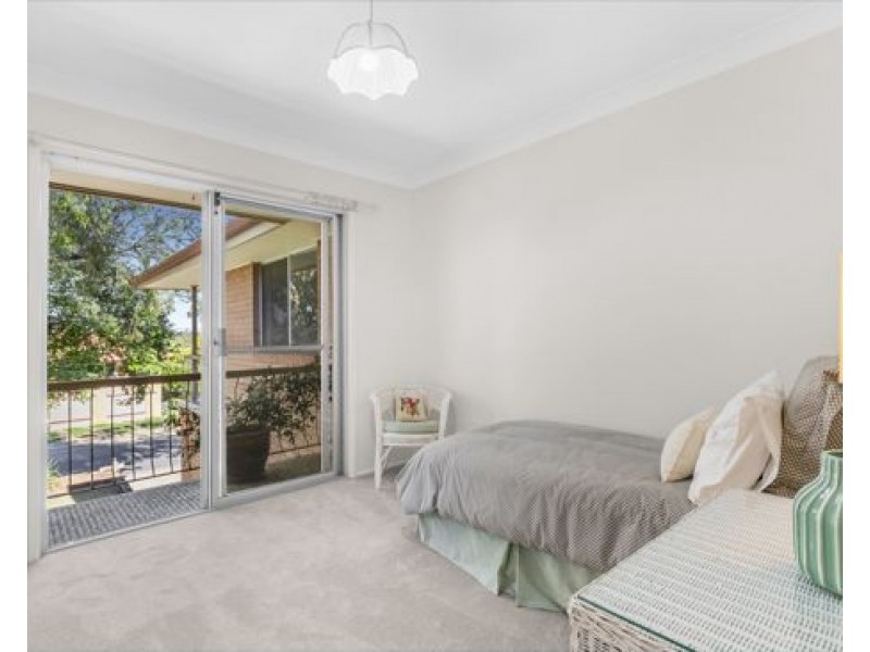 38 Tandanya Street, Mansfield QLD 4122