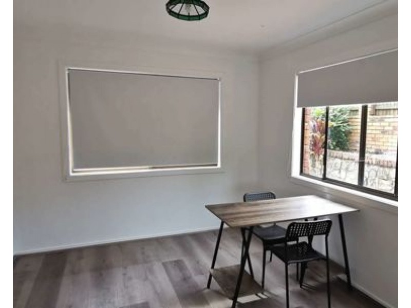 R3/8 Pineneedle Place, Sunnybank Hills QLD 4109