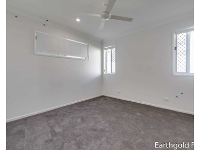 2-8 Chrysanthus Street, Crestmead QLD 4132
