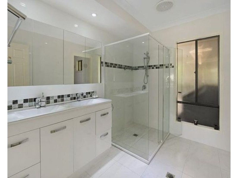 405 Ashmore Road, Ashmore QLD 4214