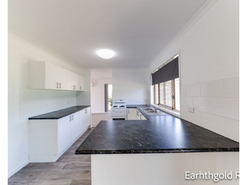 52 Network Dr, Boronia Heights QLD 4124