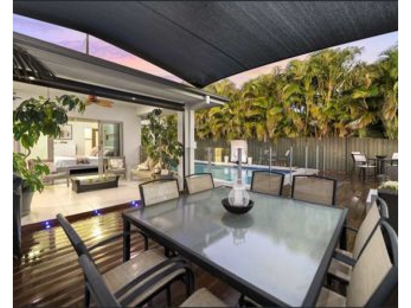 24 Temple island Circuit, Oxenford QLD 4210