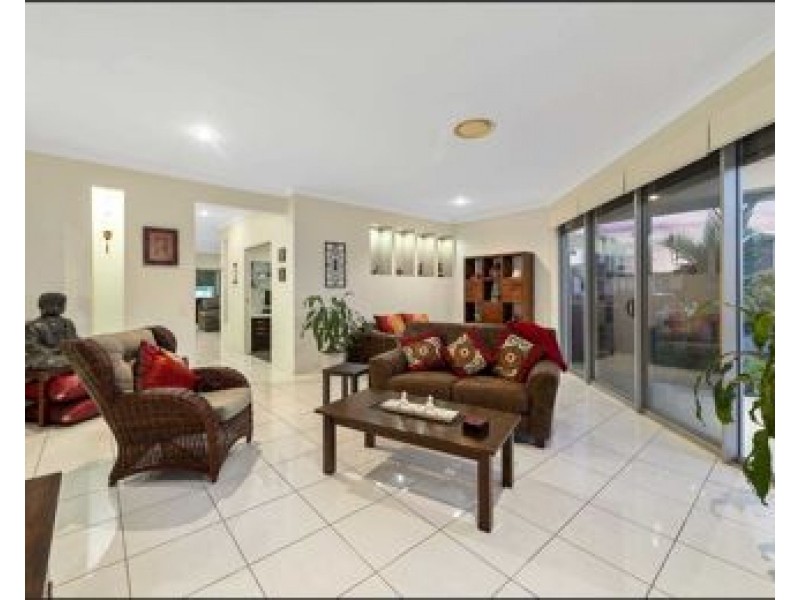 24 Temple island Circuit, Oxenford QLD 4210