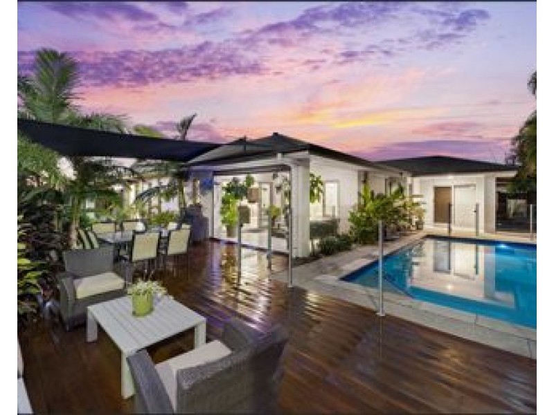 24 Temple island Circuit, Oxenford QLD 4210
