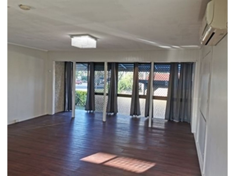 5 Benaud Street, Macgregor QLD 4109