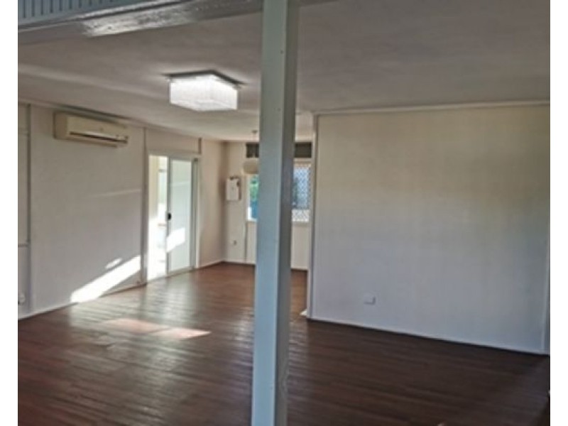 5 Benaud Street, Macgregor QLD 4109