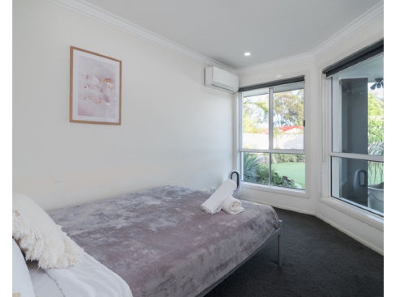 60 Port Jackson Boulevard Clear Island Waters, Clear Island Waters QLD 4226