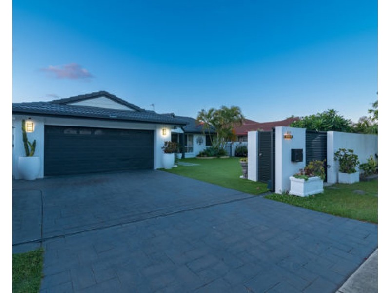 60 Port Jackson Boulevard Clear Island Waters, Clear Island Waters QLD 4226