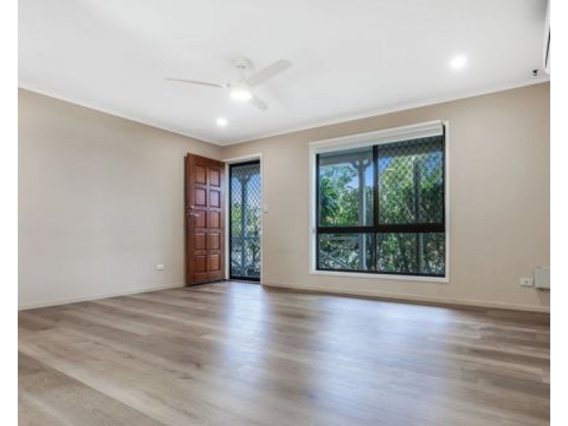 2 Azalea Court, Kallangur QLD 4503