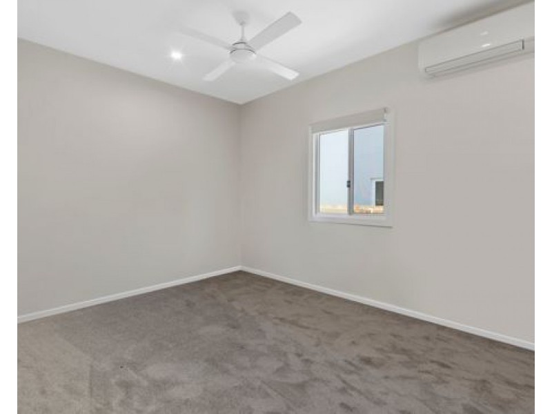 63 Albert Street, Holland Park West QLD 4121