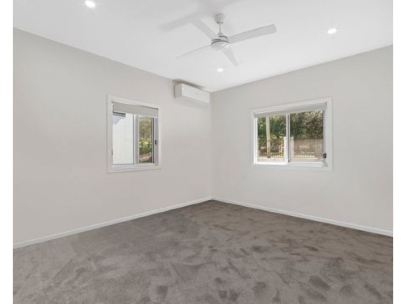 63 Albert Street, Holland Park West QLD 4121