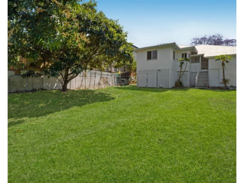 63 Albert Street, Holland Park West QLD 4121