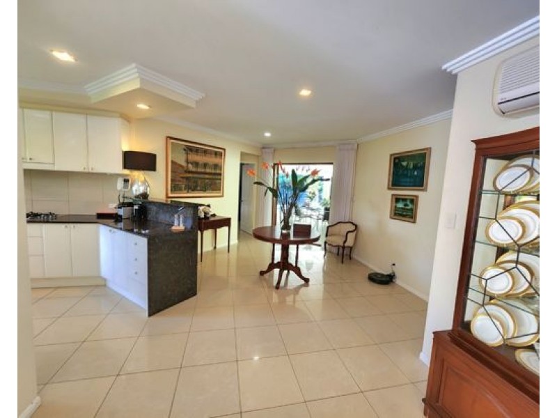 3 Palmetto Street, Palm Cove QLD 4879