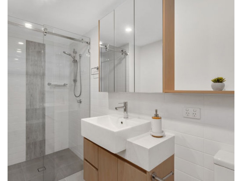 Unit 42 52 Grantson Street, Windsor QLD 4030