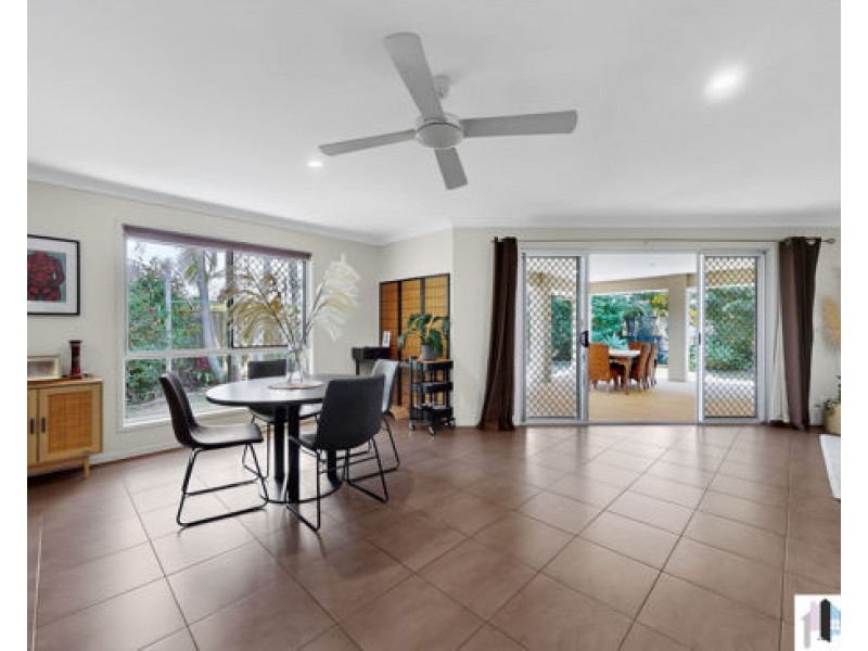 37 Rainbow Circuit, Coomera QLD 4209