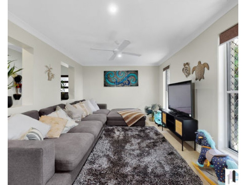 37 Rainbow Circuit, Coomera QLD 4209