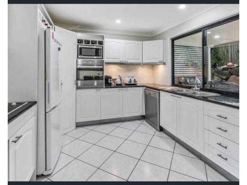 24/12 Greendale Way, Carindale QLD 4152
