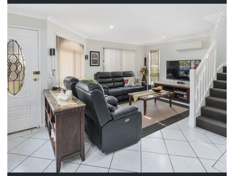 24/12 Greendale Way, Carindale QLD 4152