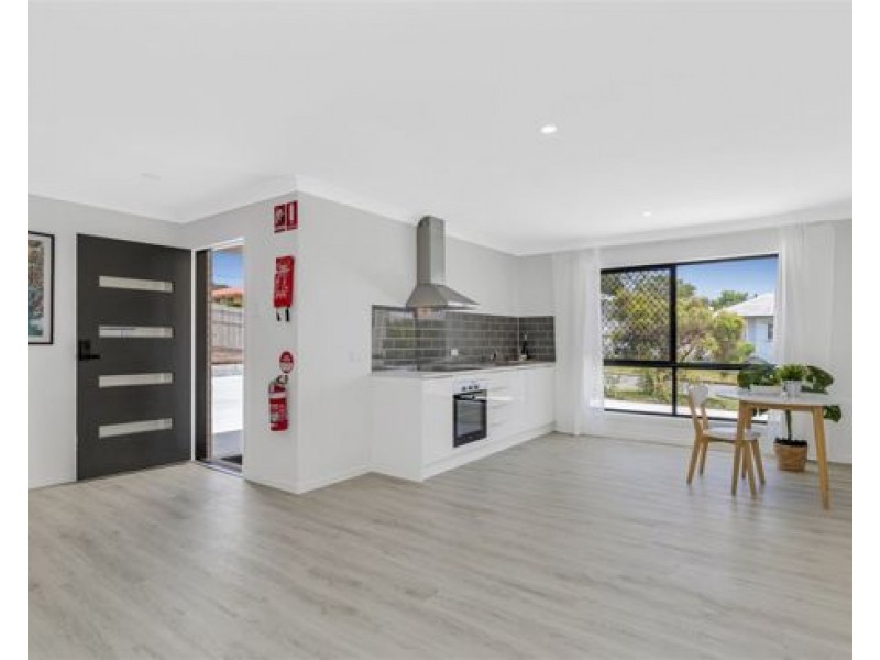 27 Lynton Street, Upper Mount Gravatt QLD 4122