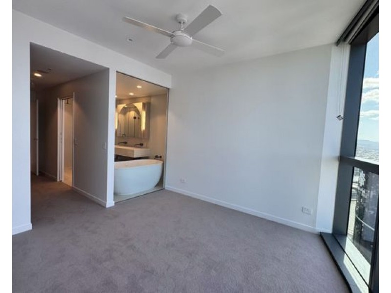 Diamond Level 8 Margaret St, Brisbane City QLD 4000