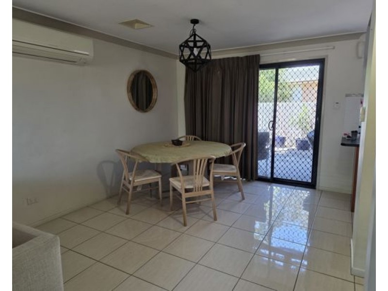 2 / 23a Ronmack St, Chermside QLD 4032