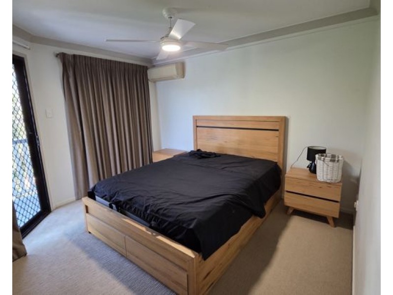 2 / 23a Ronmack St, Chermside QLD 4032