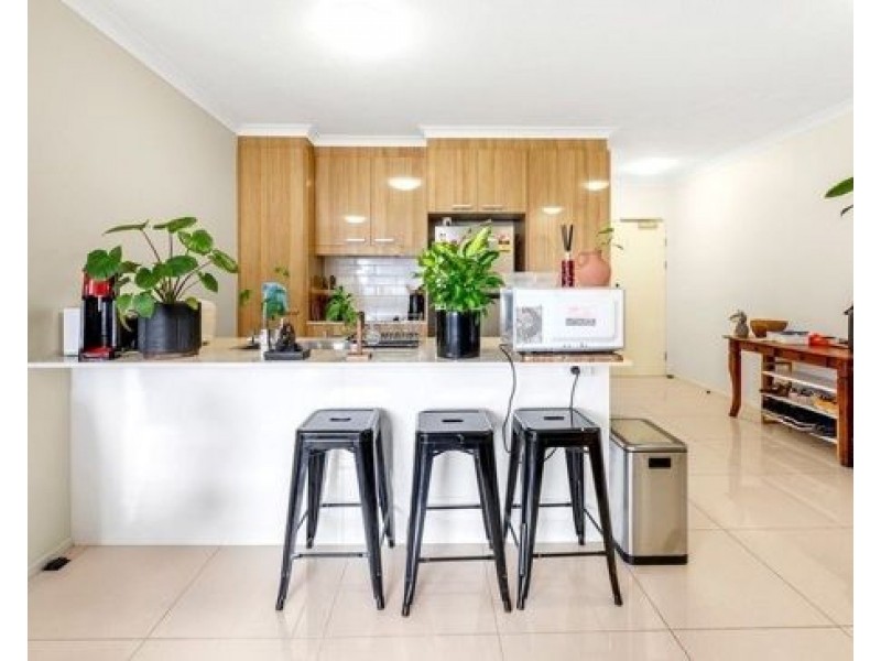 unit103 133 SCARBOROUGH STREET, Southport QLD 4215