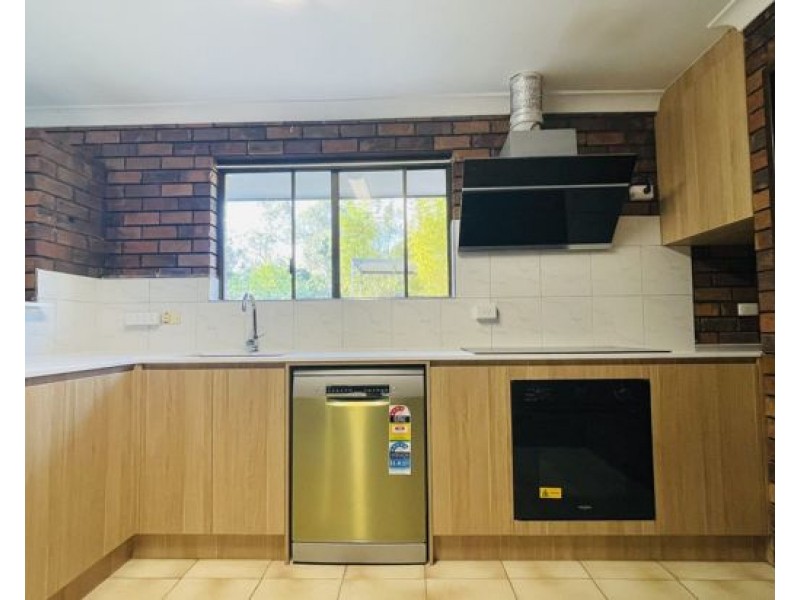 78 Rosia Rd, Park Ridge QLD 4125