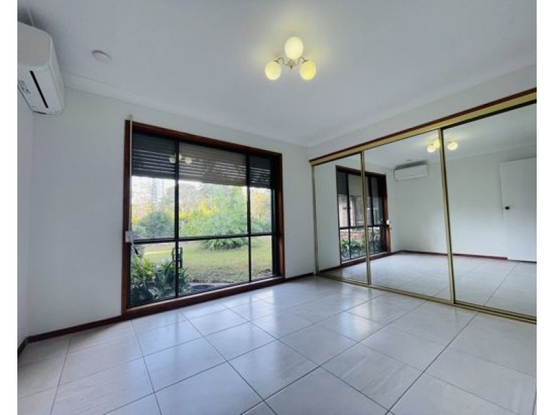 78 Rosia Rd, Park Ridge QLD 4125