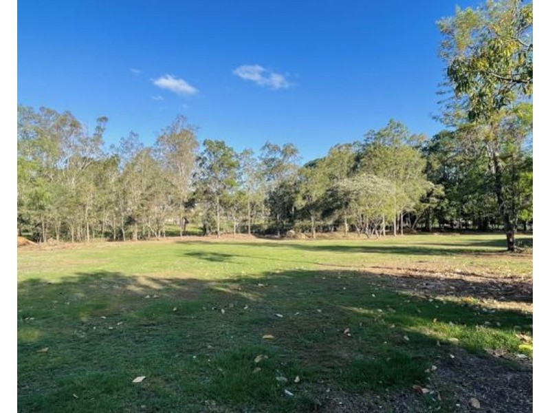78 Rosia Rd, Park Ridge QLD 4125