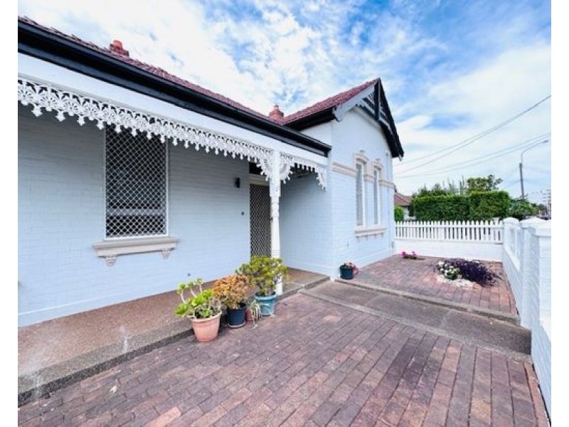 27 Burwood Road, Concord NSW 2137