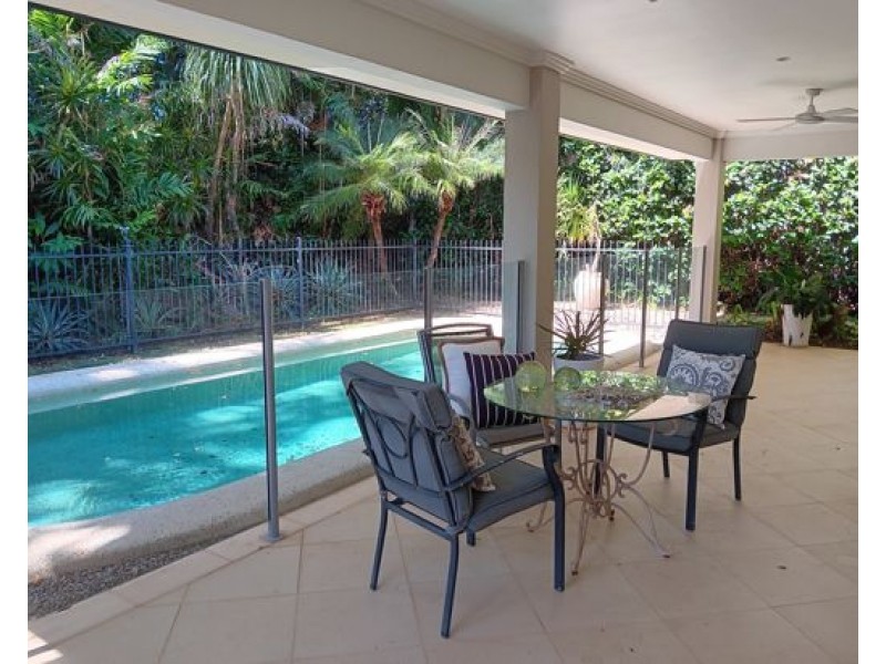 3 Palmetto Street, Palm Cove QLD 4879