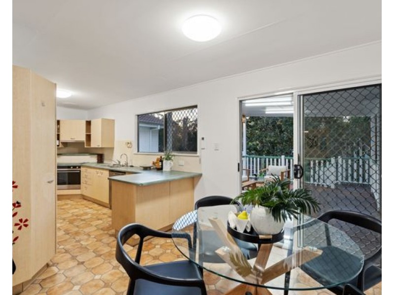 175 Gaynesford Street South, Holland Park West QLD 4121