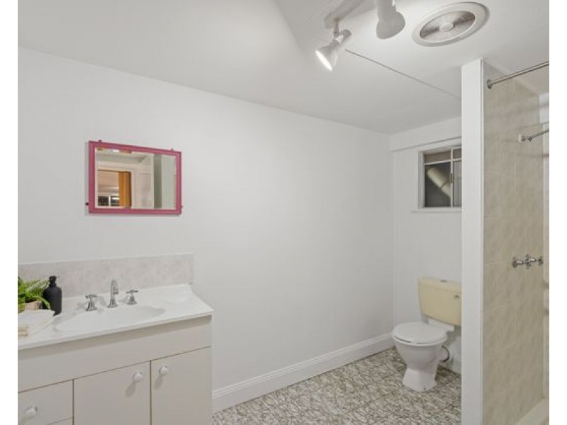 175 Gaynesford Street South, Holland Park West QLD 4121