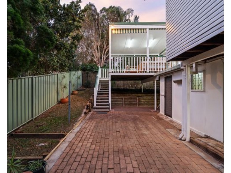 175 Gaynesford Street South, Holland Park West QLD 4121