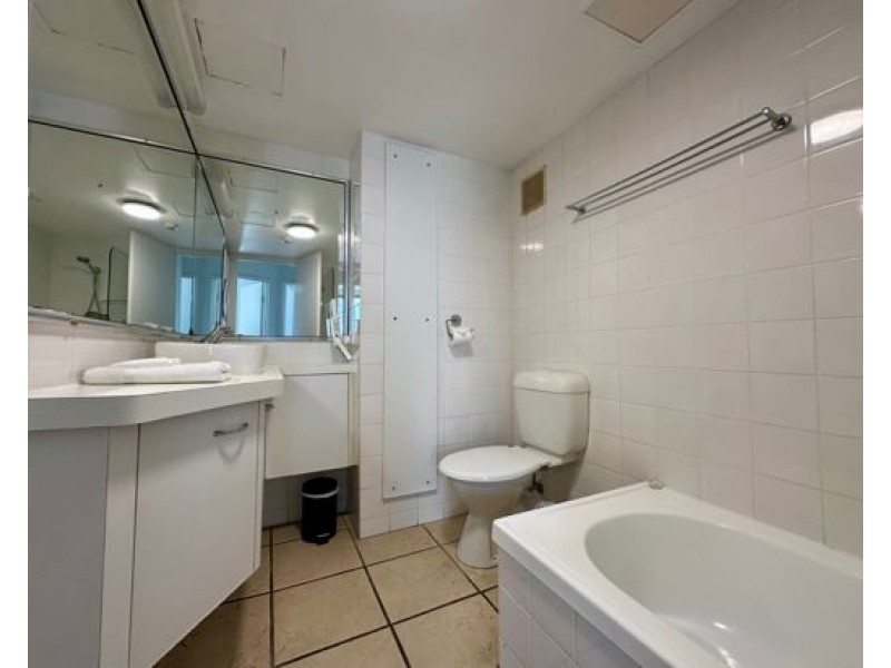 10/60-62 The Esplanade, Surfers Paradise QLD 4217