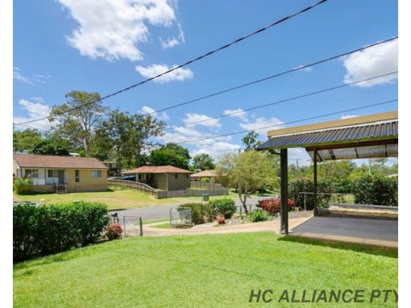 1 GAZANIA STREET, Kingston QLD 4114
