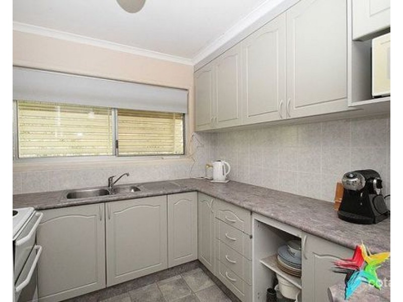 42 Nerine Street, Kingston QLD 4114