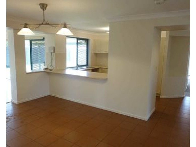 1 Hampshire Ct, Calamvale QLD 4116