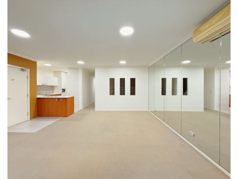 Unit 25/13-23 Bright Avenue, Labrador QLD 4215