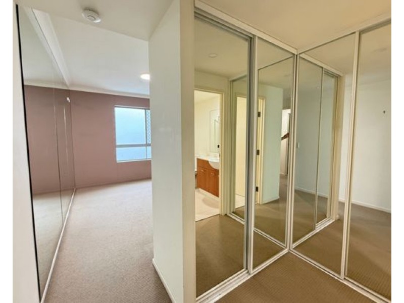 Unit 25/13-23 Bright Avenue, Labrador QLD 4215