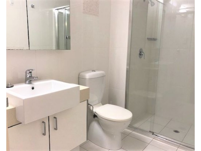 2210 / 3 Main Street, Varsity Lakes QLD 4227