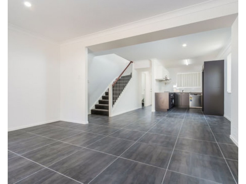 58 6-44 CLEARWATER ST QLD 4205, Bethania QLD 4205