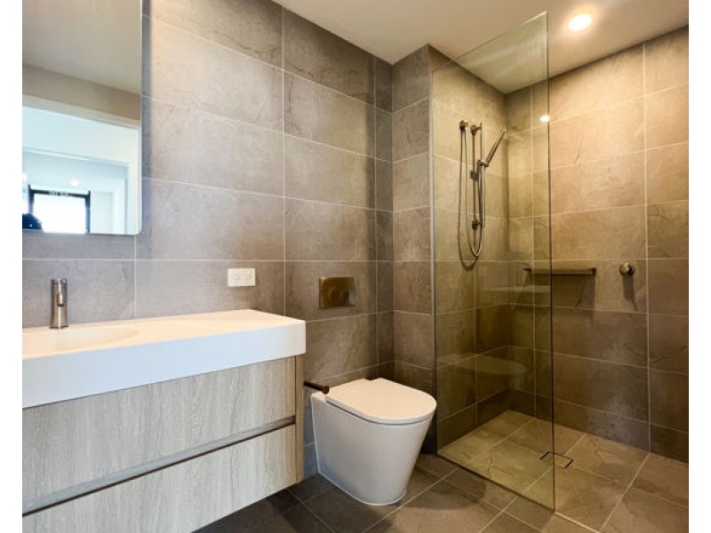 1809/8 SICKLE AVENUE, Hope Island QLD 4212