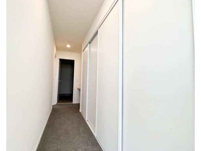 1809/8 SICKLE AVENUE, Hope Island QLD 4212