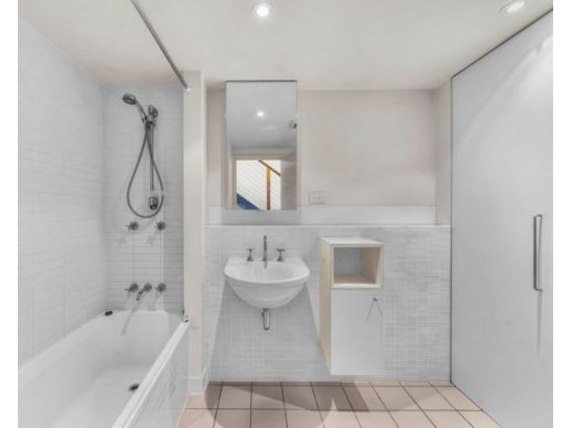 330/50 Macquarie Street, Teneriffe QLD 4005