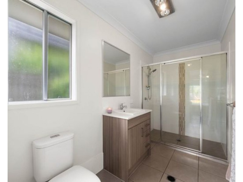 3A Leyton St, Birkdale QLD 4159