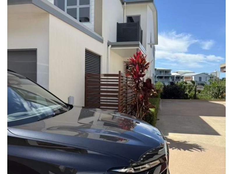 17/3028 The Boulevard, Carrara QLD 4211