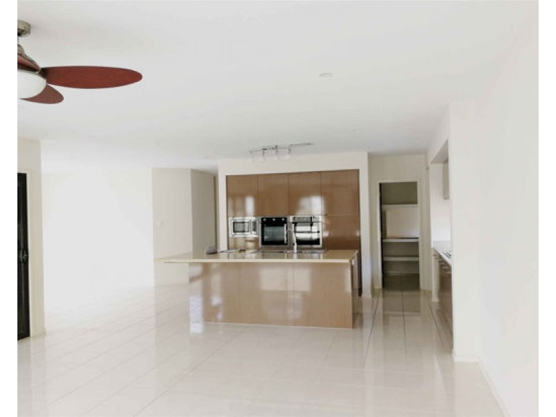 10 pearlfrost place, Sunnybank Hills QLD 4109