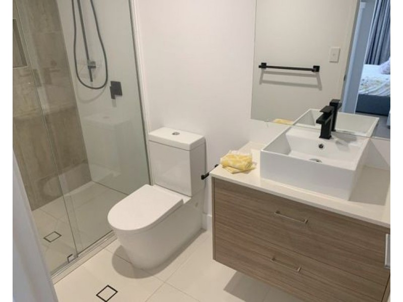 Fully Furnished Lot101/25 Walsh St, Milton QLD 4064